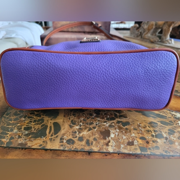 Dooney & Bourke Leather crossbody bag Purple - Picture 6 of 13